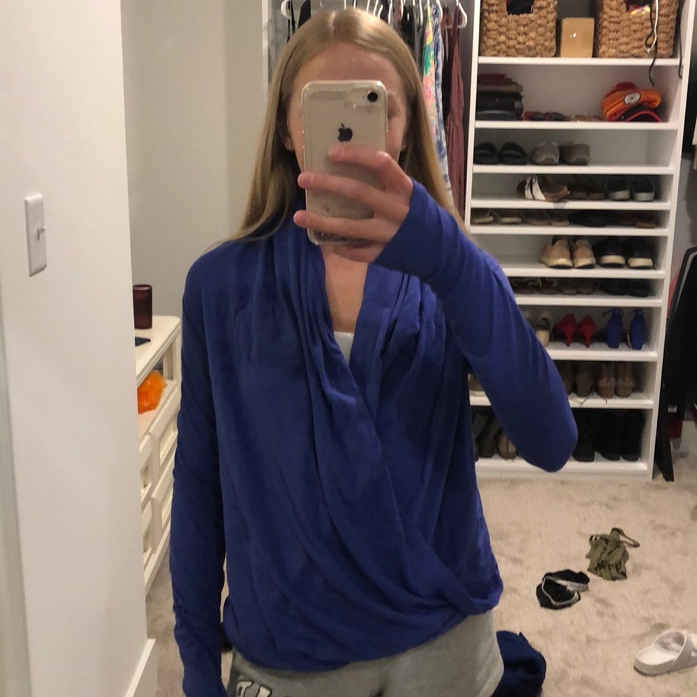 crossover pullover